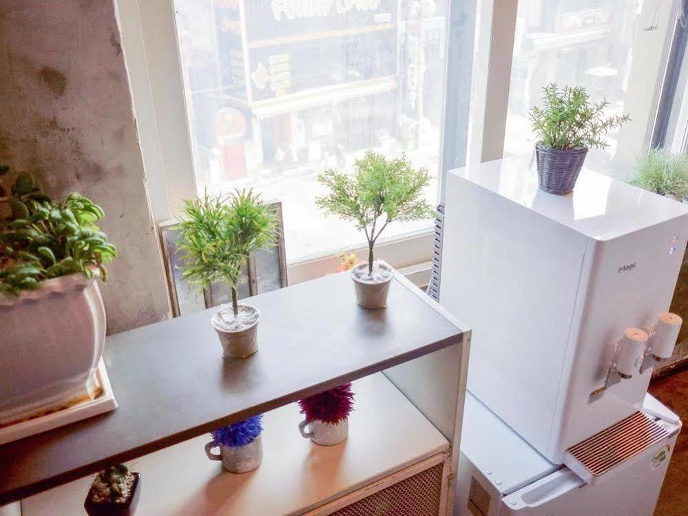 Mamas And Papas Hotel Seoul Bagian luar foto