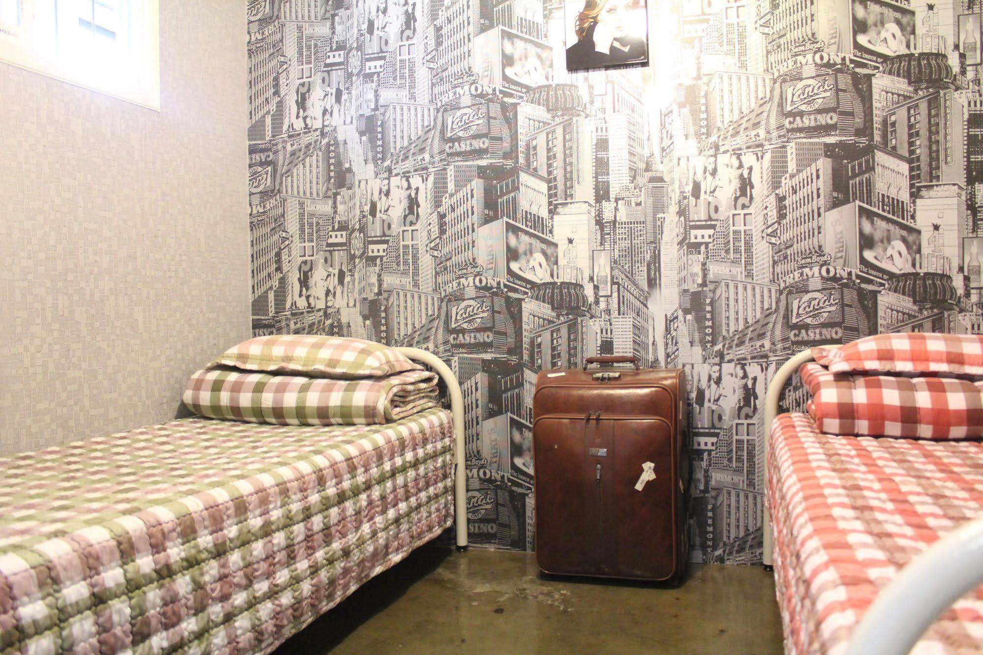 Mamas And Papas Hotel Seoul Bagian luar foto