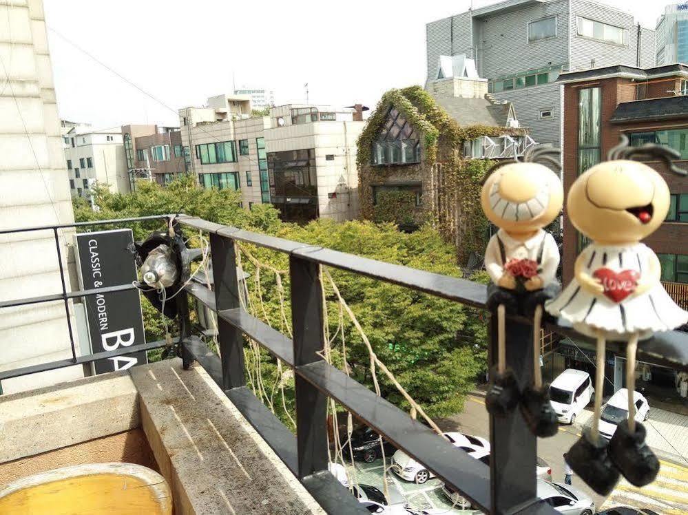 Mamas And Papas Hotel Seoul Bagian luar foto