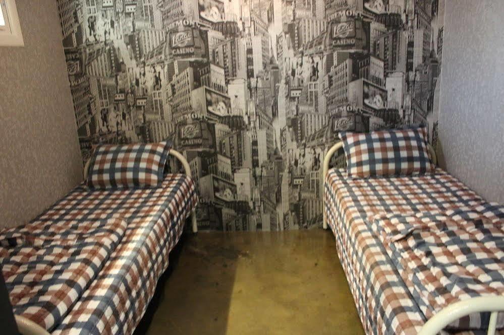 Mamas And Papas Hotel Seoul Bagian luar foto